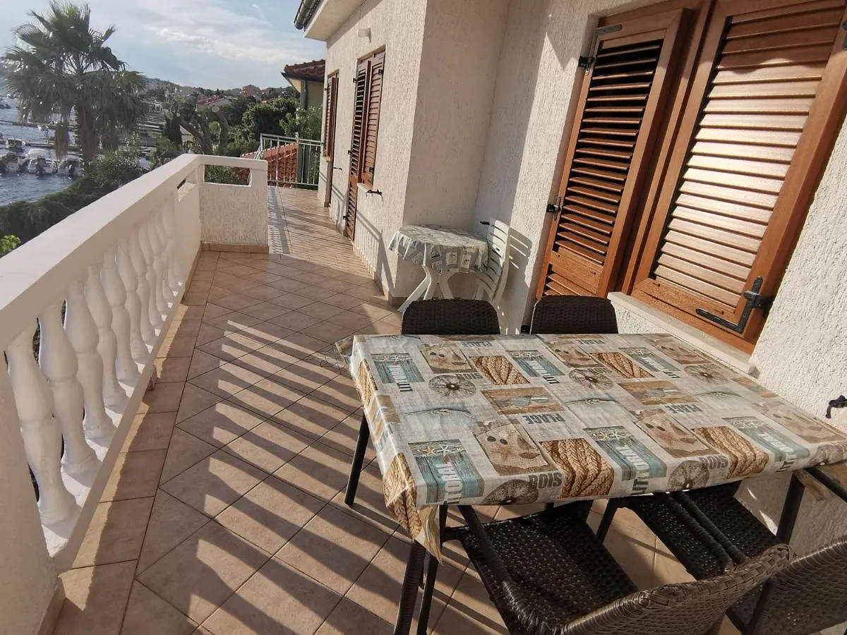 Apartments By The Sea Barbat, Rab - 4975 Barbat na Rabu